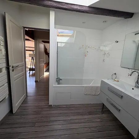 La Petite Terrasse Au Coeur De Apartamento *